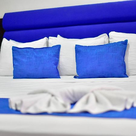 Republik Hotel, Bistro And Nightclub On Site Jaco Luaran gambar