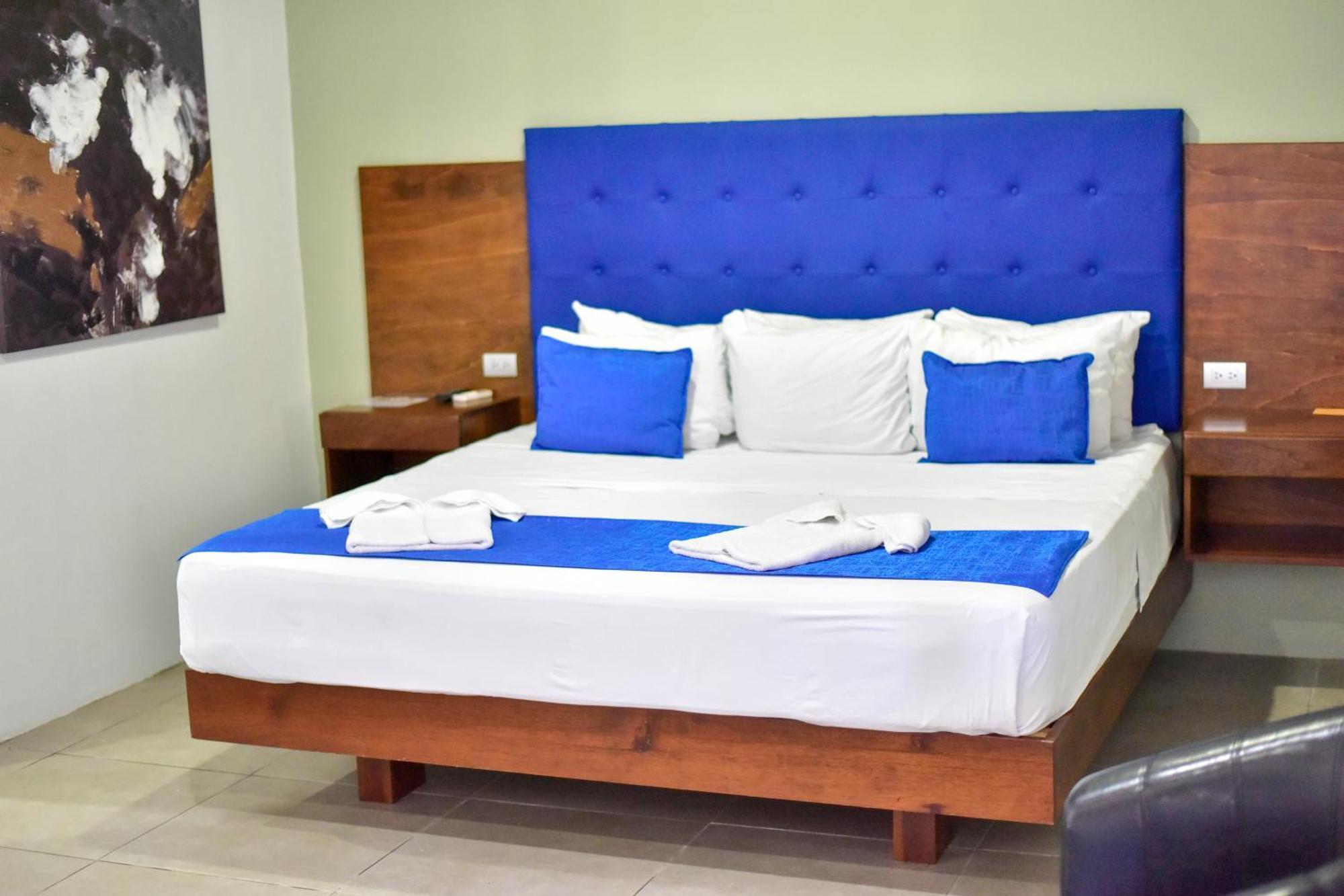 Republik Hotel, Bistro And Nightclub On Site Jaco Luaran gambar