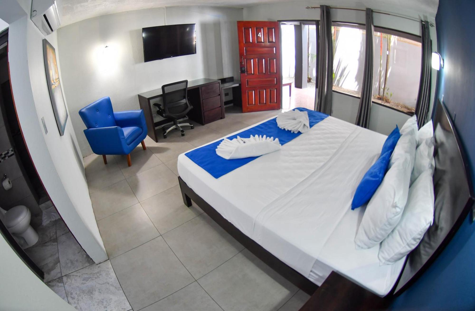 Republik Hotel, Bistro And Nightclub On Site Jaco Luaran gambar