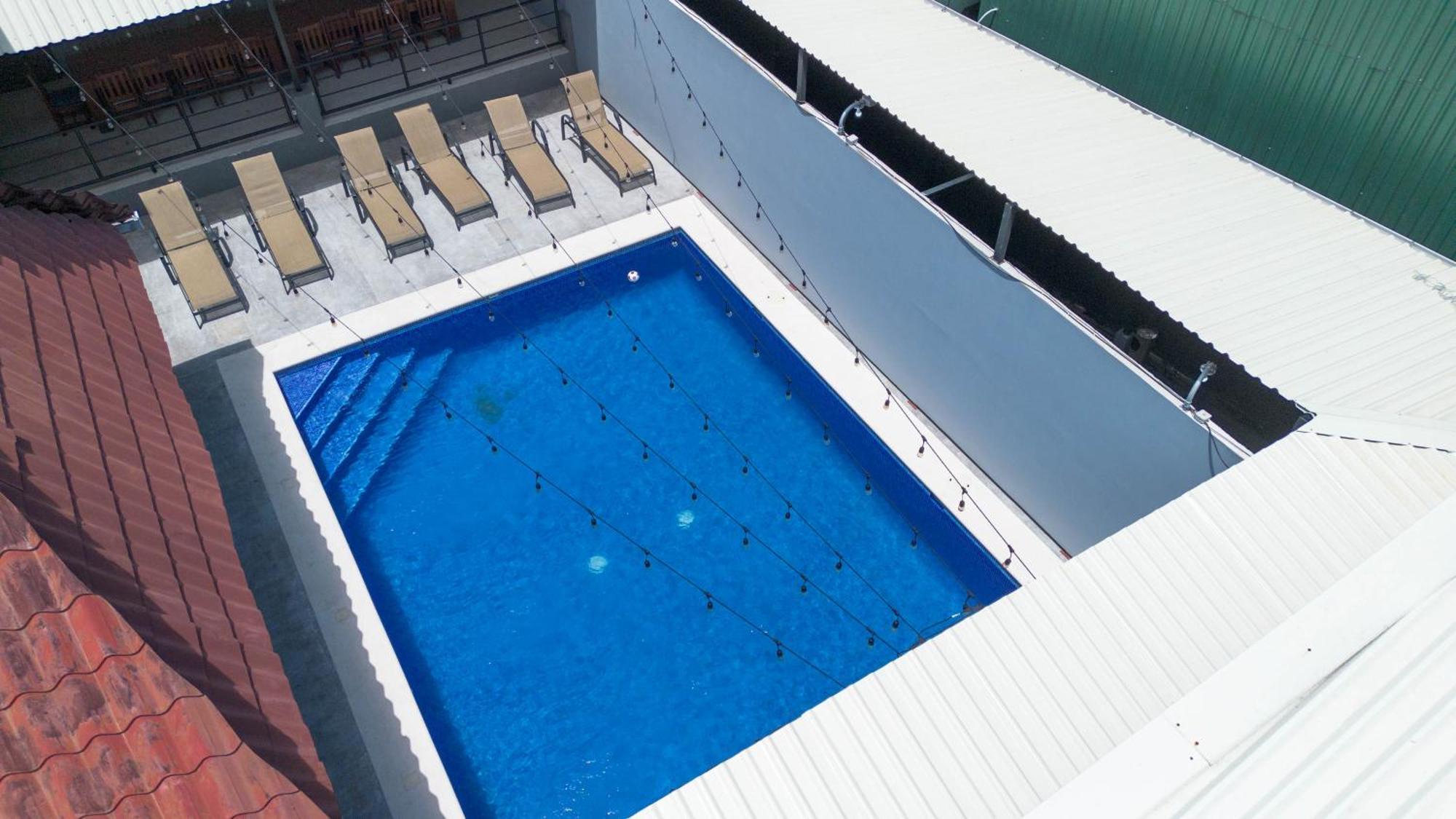 Republik Hotel, Bistro And Nightclub On Site Jaco Luaran gambar