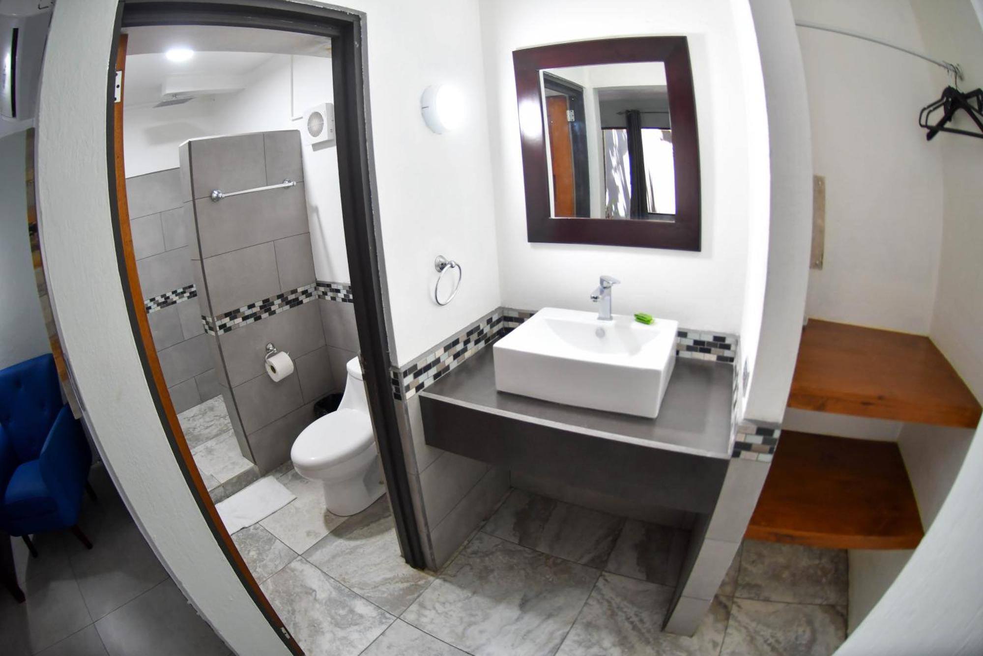 Republik Hotel, Bistro And Nightclub On Site Jaco Luaran gambar