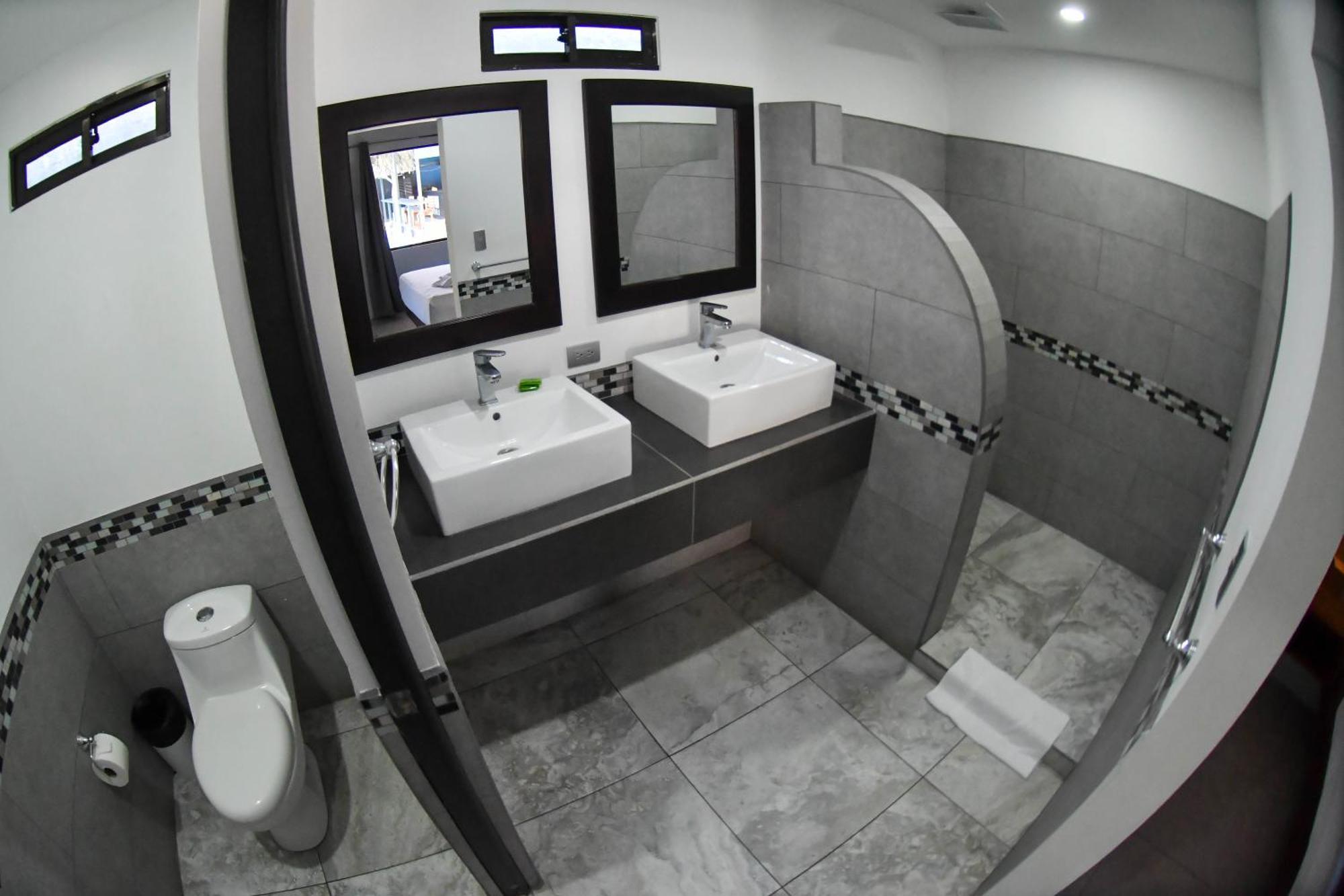 Republik Hotel, Bistro And Nightclub On Site Jaco Luaran gambar