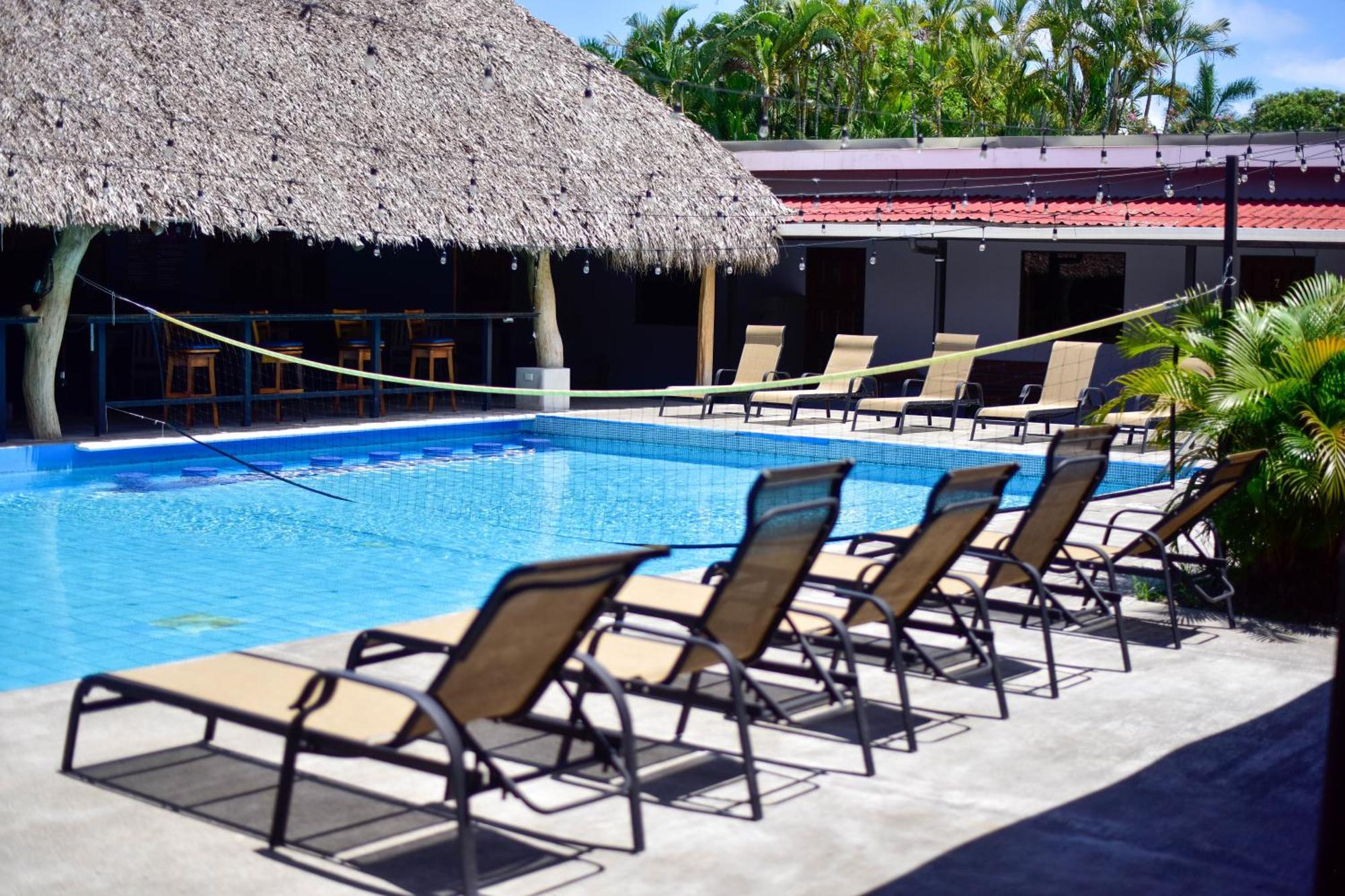 Republik Hotel, Bistro And Nightclub On Site Jaco Luaran gambar
