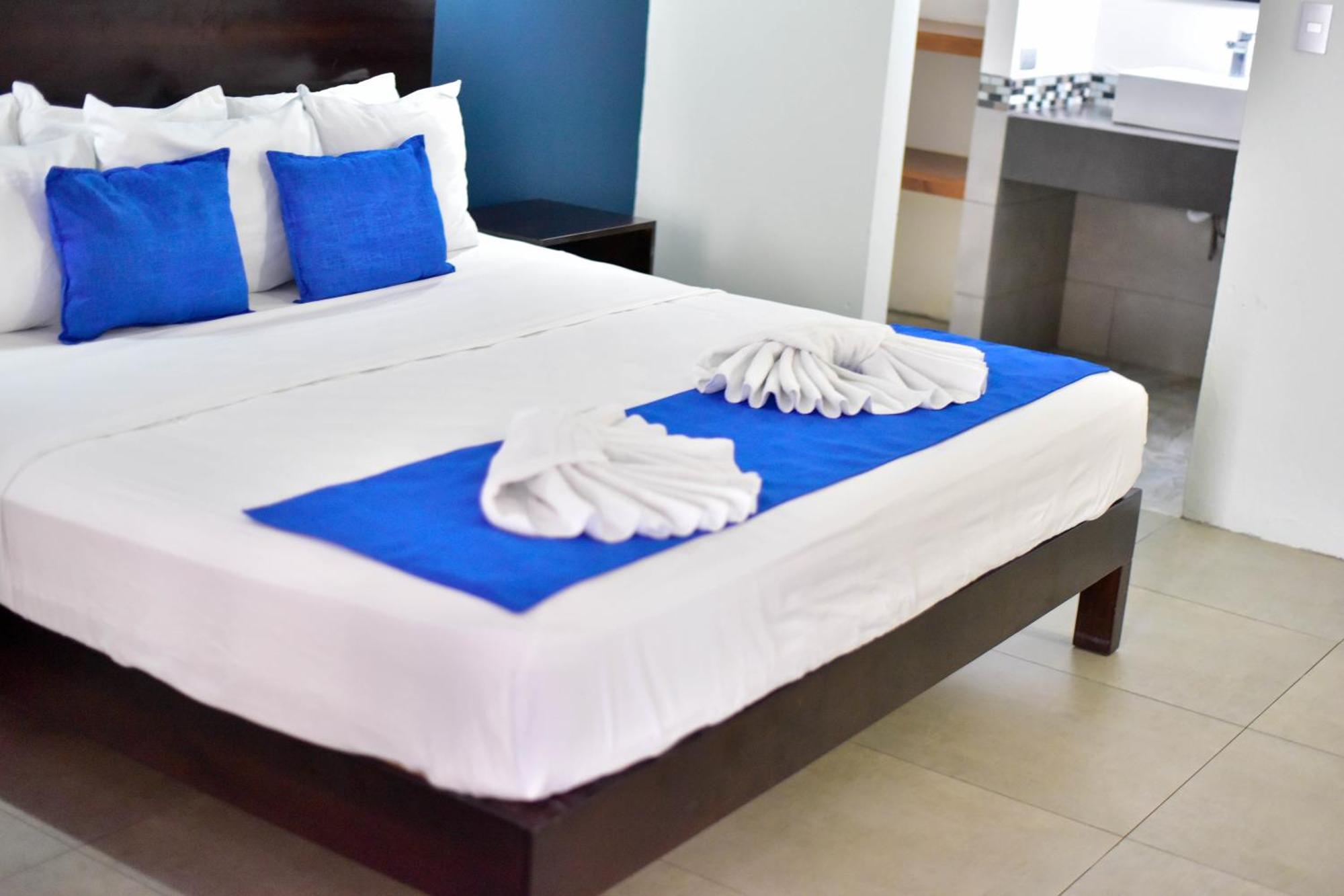 Republik Hotel, Bistro And Nightclub On Site Jaco Luaran gambar